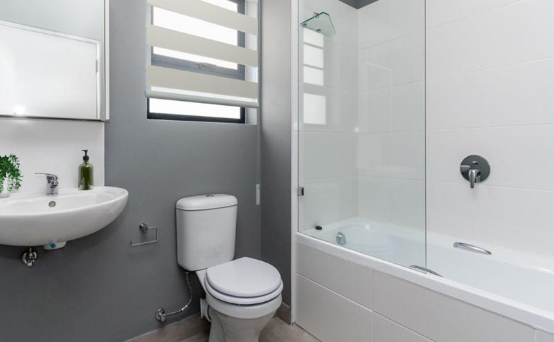 2 Bedroom Property for Sale in Aan de Wijnlanden Western Cape